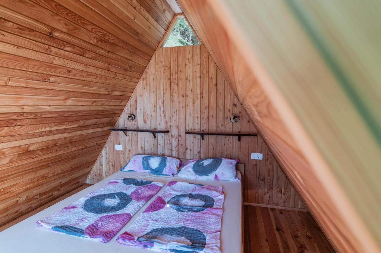 Отель Glamping Tinka Толмин Экстерьер фото